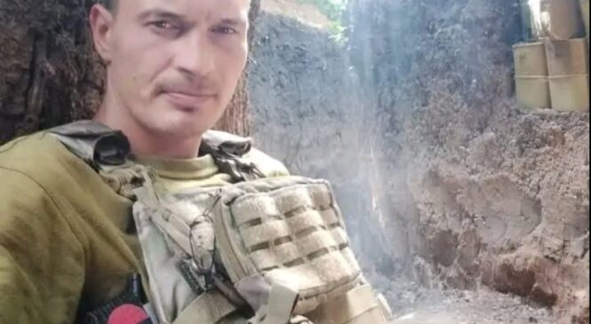 Він жив тихо. Любив тихо. Допомагав тихо. Його подвиг говорить голосніше за будь-які слова.